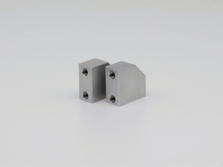 Ustavovací prvek 02